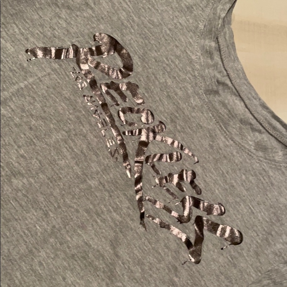 Young & Reckless T-Shirt Size Small - Picture 2 of 5